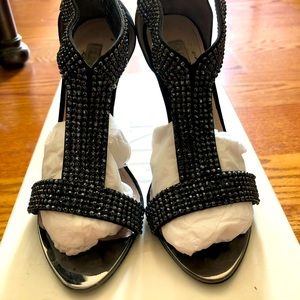 Glint dress shoes size 6 (bought at Nordstrom) 3.5 in heel